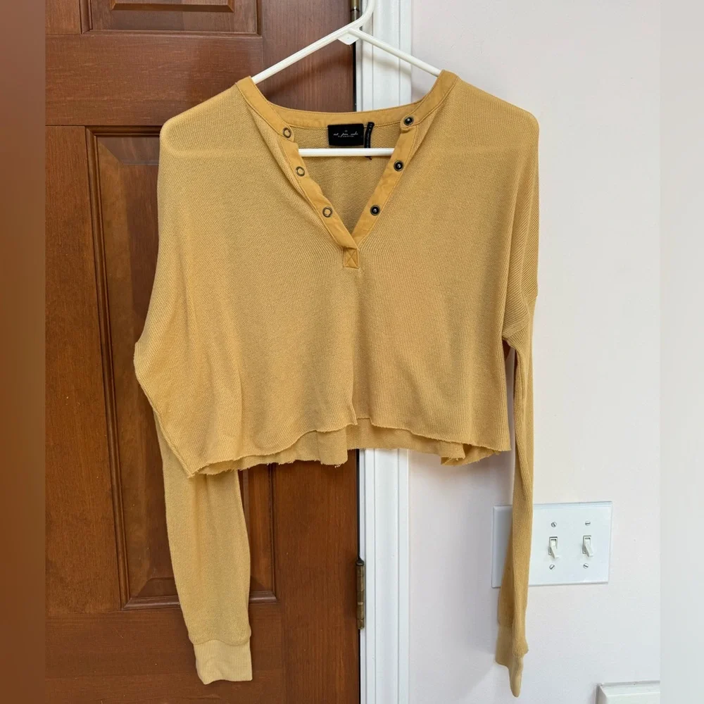 UO Out From Under Mustard Long Sleeve Cropped Emmy Henley Top Size S - Picture 4 of 6